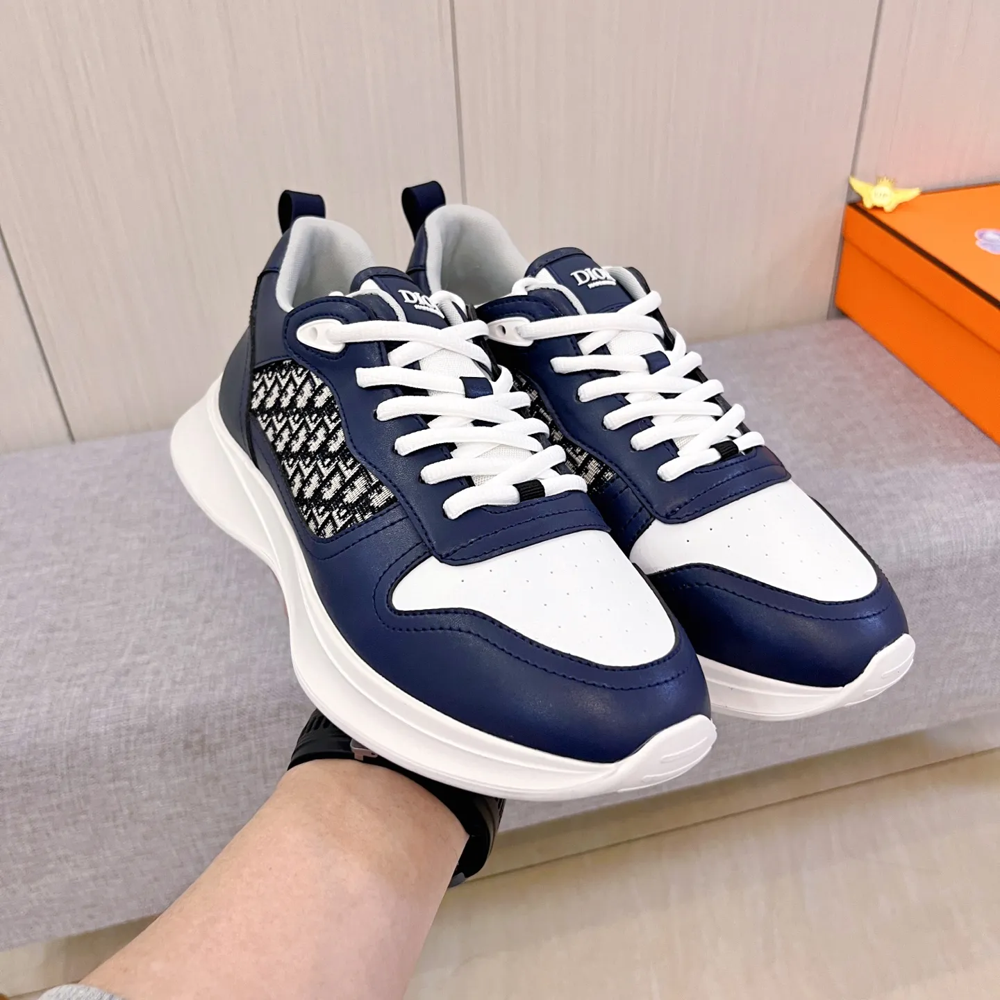 Men's Men's Shoes Men's Shoes 💰 400 Men's Men's Shoes 💰 [ Dior ] 🔥 High-end men's shoes brand official website 1:1 latest masterpiece: the upper is made of Italian imported first-layer cowhide with a comfortable and breathable lining ➕ Original non-slip and wear-resistant outsole 🔥, making walking more convenient and comfortable! An exclusive new model, a stunning work, a beautiful 1:1 replica [color] compared to the official quality! Create a fashionable personality to set off your uniqueness! A must-have for trendy men! Classic🔥Size: 38-44 Color: Multiple colors available🔥.
